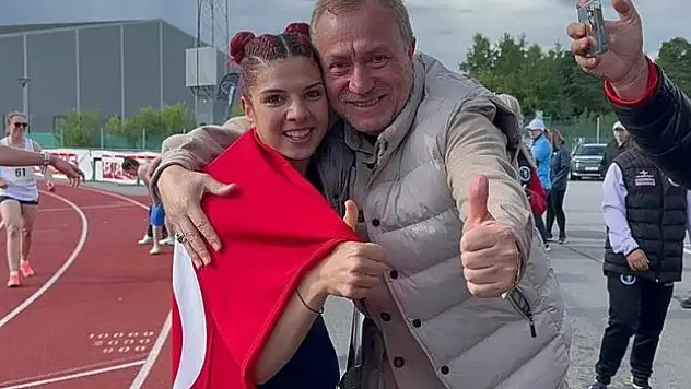 Özel sporcu Esra Bayrak, Avrupa şampiyonu oldu