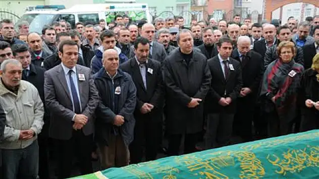 Belediye personeli toprağa verildi