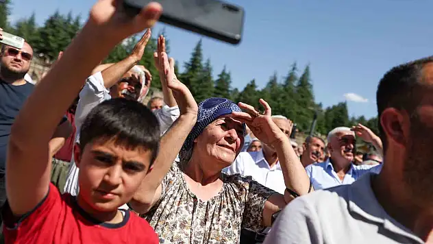 Özel, Doğanşehir ilçesini ziyaret etti