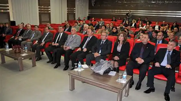 Etkili iletişim ve beden dili semineri