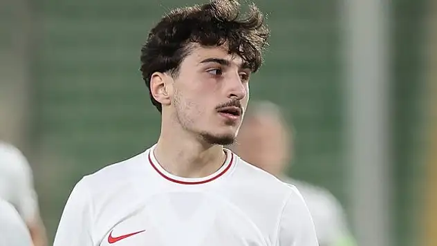 Trabzonspor, Cihan Çanak ile 3+1 yıllık anlaşma sağladı