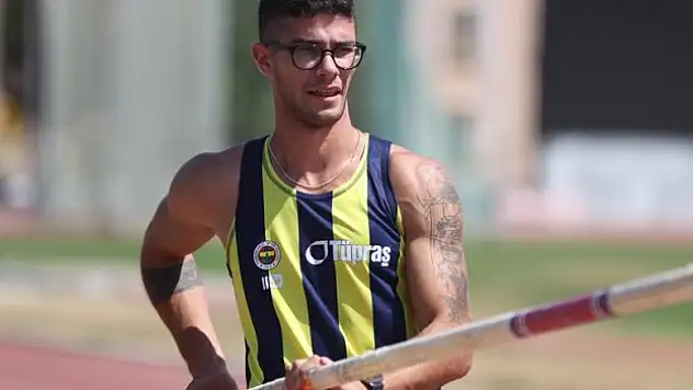 Avrupa üçüncüsü milli atlet Ersu Şaşma, olimpiyatlara odaklandı