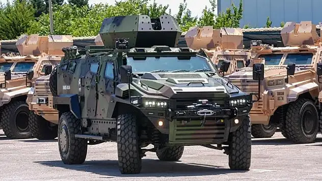 Estonya 4X4'ü bekliyor