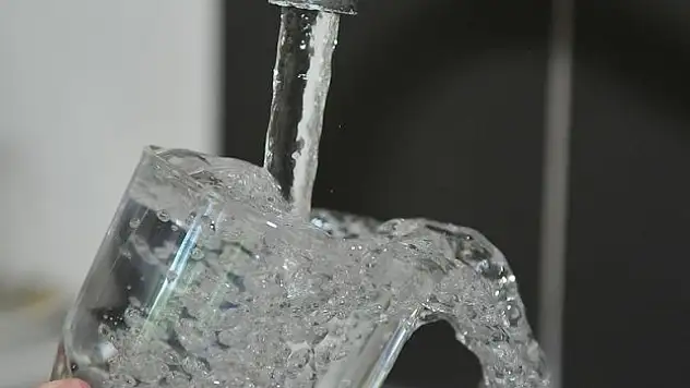 İzmir'de su ve atık su tarifelerine zam yapıldı