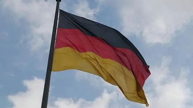 Almanya 5,5 ayda 7,48 milyar avroluk silah ihracatına onay verdi