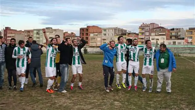 Şeytan'ın bacağını kırdık  Çarşambaspor: 4- 2 Tarsus İdmanyurduspor