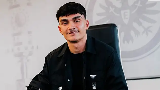 Can Uzun, Eintracht Frankfurt'a transfer oldu