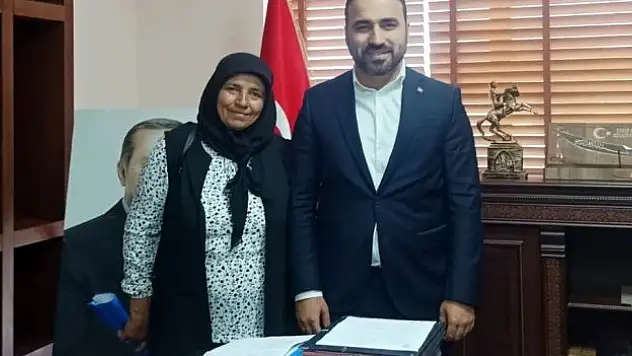 Muhtar Şerife Ak, Başkan Gül'ü ziyaret etti