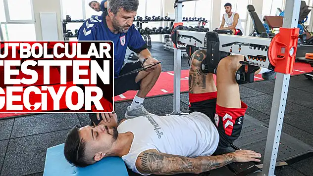 Futbolcular testten geçiyor