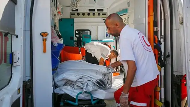 Gazze'de can kaybı 37 bin 953'e çıktı