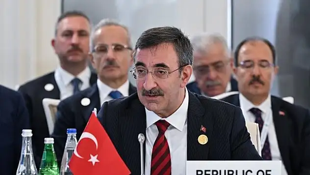 Cumhurbaşkanı Yardımcısı Yılmaz Devlet Başkanları Gayriresmi Zirvesi'nde