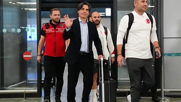 A Milli Futbol Takımı yurda döndü