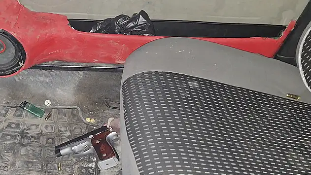 Silahla havaya ateş eden 2 kişi yakalandı