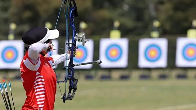 Milli okçudan altın madalya