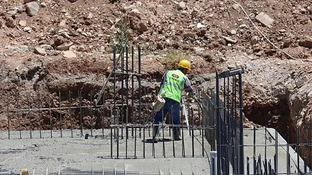 İnşaat sektöründe çalışan sayısı 99 ayın zirvesinde