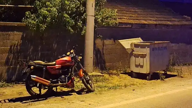 Çöp konteynerine çarpan sürücü yaralandı