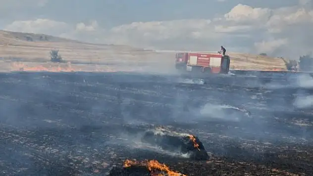 Anız yangınından büyük hasar