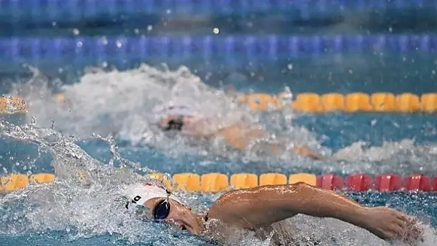 Milli yüzücüler 'ilk madalya' için kulaç atacak