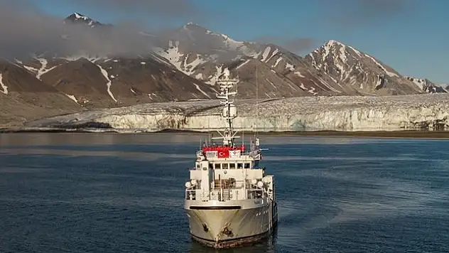 Bilim insanlarının kuzey kutup rotası: Arktik Okyanusu