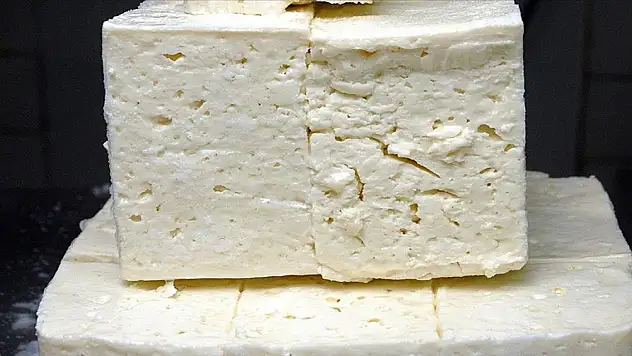 Peynirde gıda güvenliği için yeni düzenleme