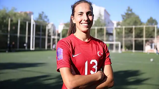 İspanya'nın 'gol kraliçesi' olmak istiyor