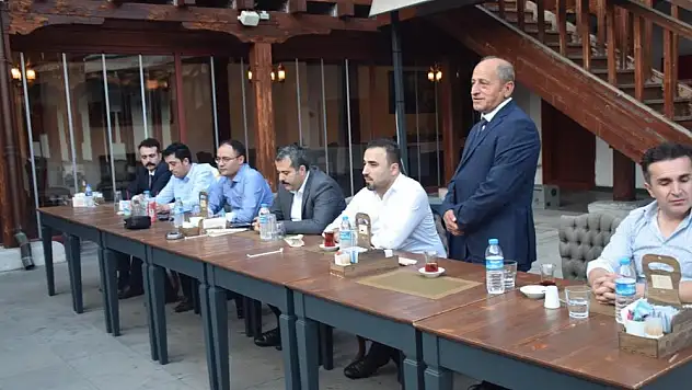 emniyet müdürüne veda yemeği