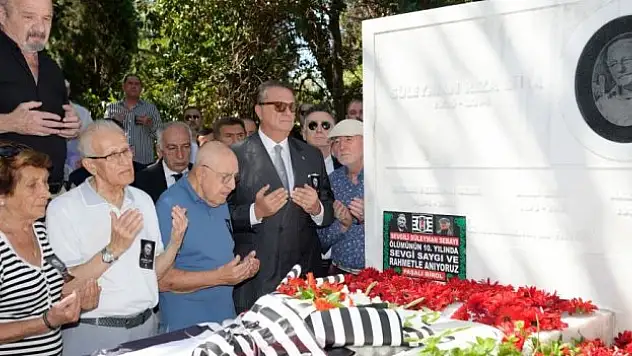 Süleyman Seba, kabri başında anıldı