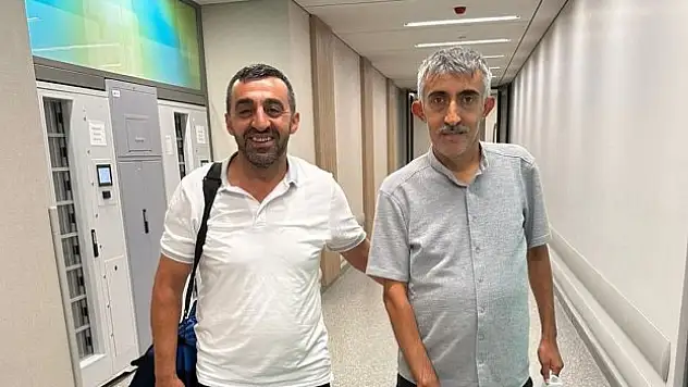 Kuzenine böbreğini verdi