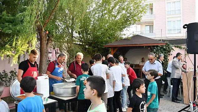 pilav gününde bir araya geldi