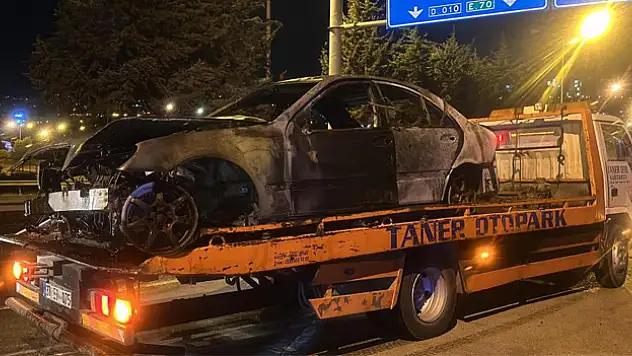 Otomobil alev alev yandı