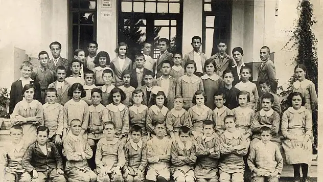 Siyah beyaz fotoğraf sergisi