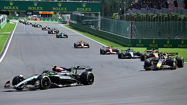 Formula 1'de heyecan Hollanda'da devam edecek