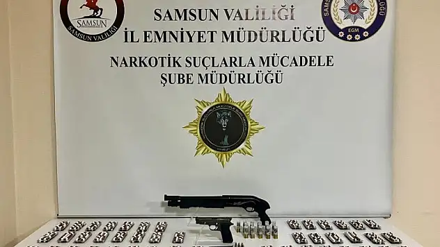 Bin 393 adet sentetik ecza  ele geçirildi