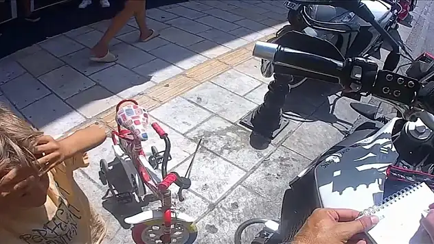 Bodrum'da polis ile bisikletli çocuğun 'trafik cezası' diyaloğu gülümsetti
