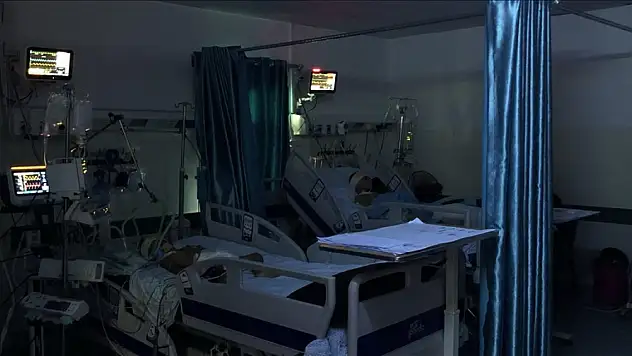 'İlaçların yüzde 60'ı tükendi ve temel hizmetler durma noktasında'