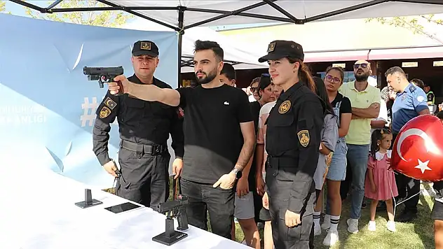 'Yusuf Dikeç pozu' atıcılığa ilgiyi artırdı