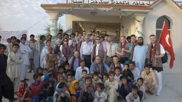 Gönülü Sağlık ekibi Pakistan'da