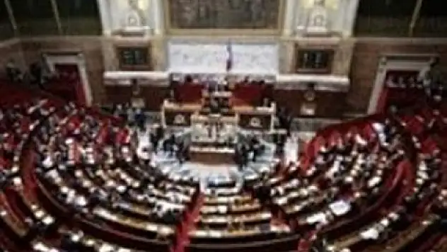 Fransa 'Boykotu ciddiye almayın' dedi