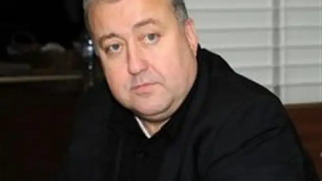 Listede bomba isimler var