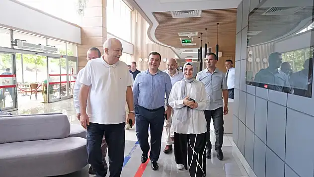 'Avrupa ve diğer batı ülkelerinde hem randevu sıkıntısı var hem de tedaviler oldukça yüksek'