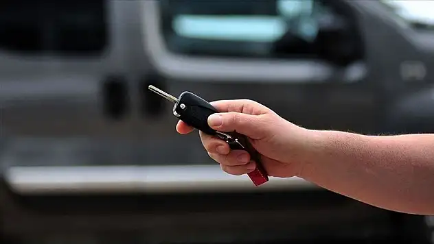 Galericiler ikinci el araç satışlarını 'notersiz' yapmak istiyor