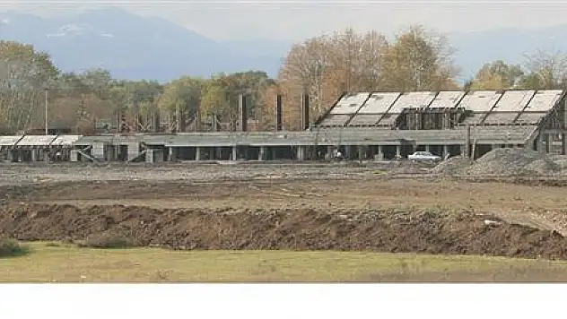 Yeni stadyumun yarısı tamam