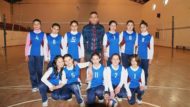 Yıldız Kızlar Voleybol İlçe Birincisi Belli Oldu