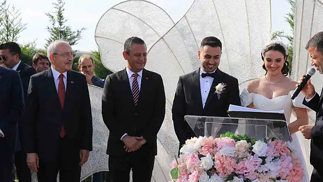 TBMM Başkanvekili Karaca'nın oğlunun nikah şahidi oldu