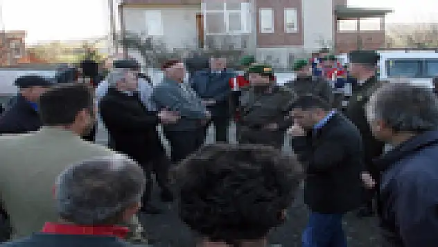 Ağaçlandırma çalışmasına köylü engeli