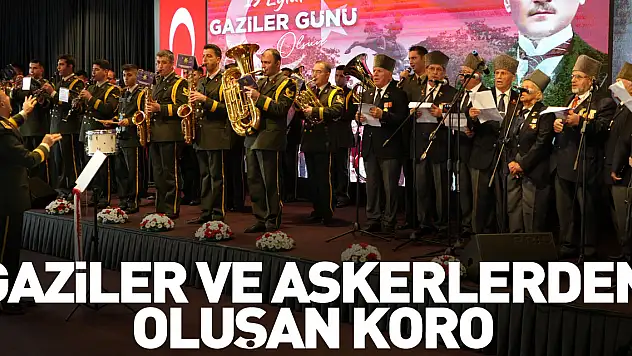 Gaziler ve askerlerden oluşan koro