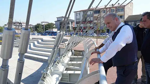 devam eden projeleri inceledi