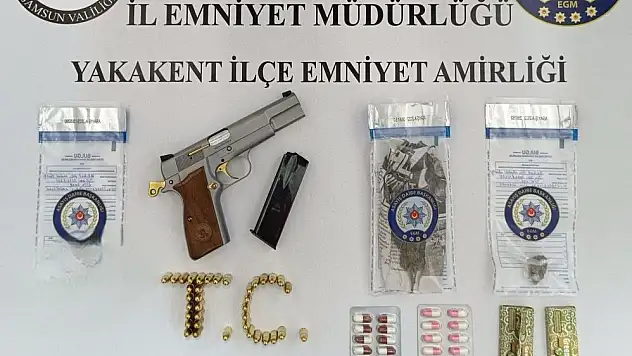 Yakakent'te uyuşturucu ve ruhsatsız silah ele geçirildi
