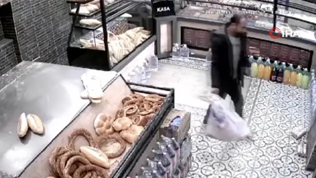 Çalıştığı fırının kasasını soydu