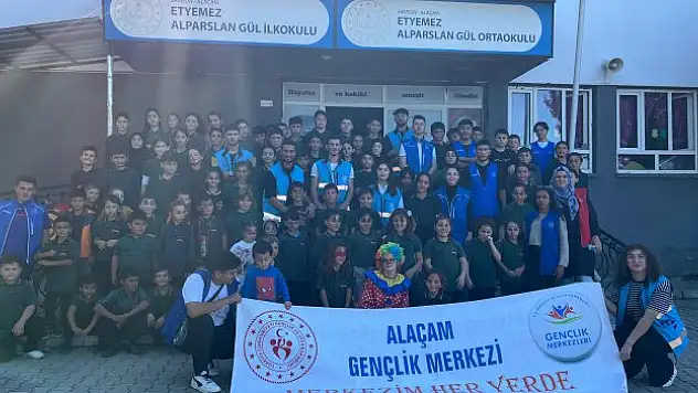 Alaçam'da 'Merkezim Her Yerde'